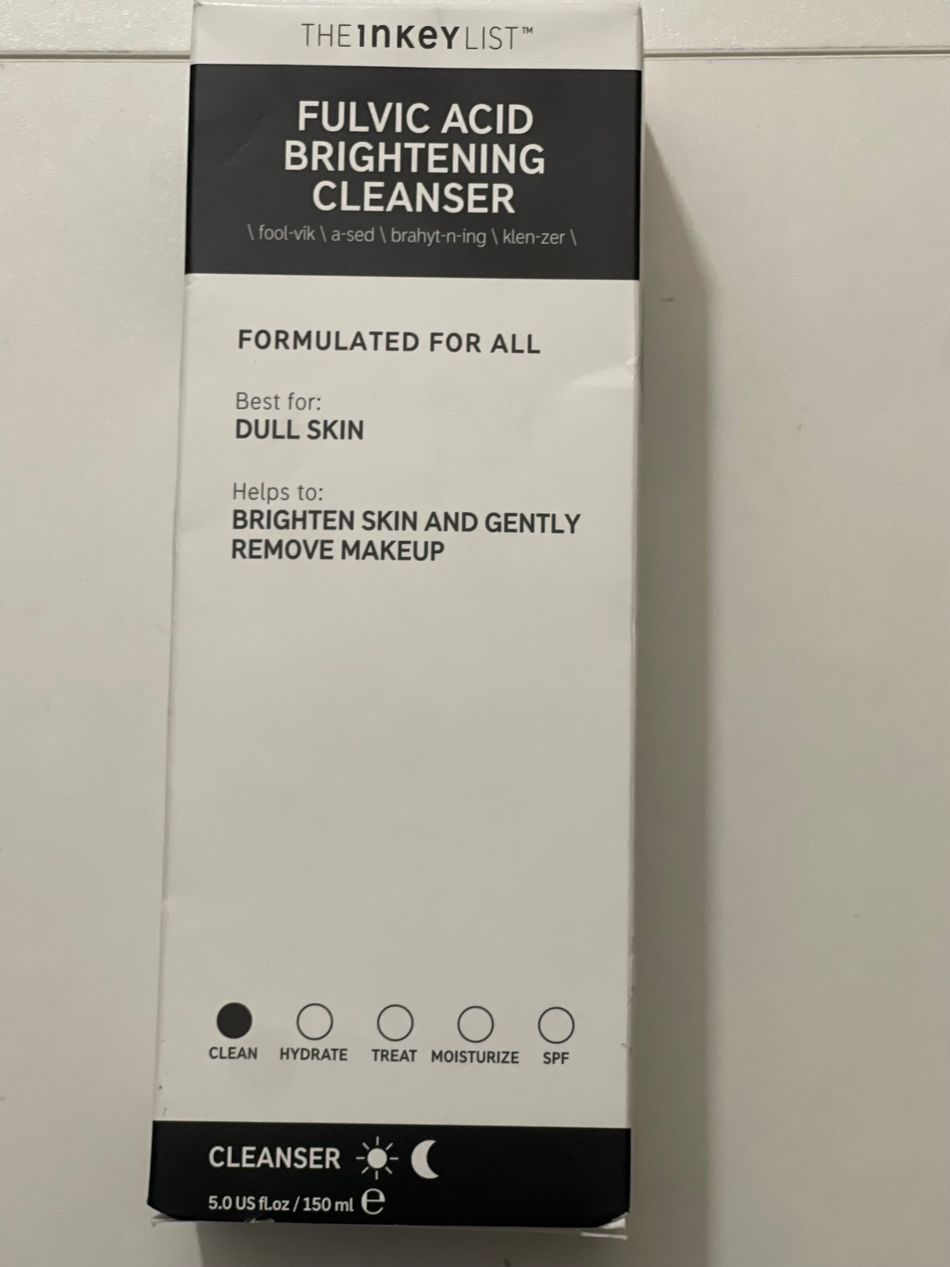 The Inkeylist fulvic acid brightening cleanser for dull skin